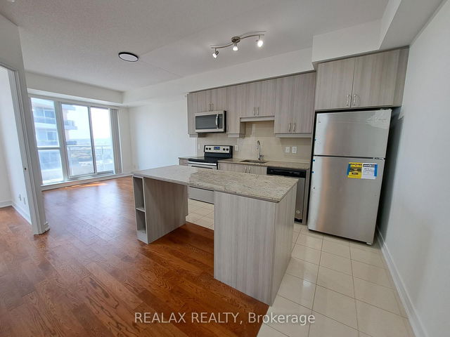 1610 - 9205 Yonge Street