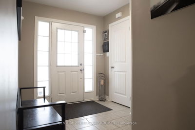67 Acorn Lane, Bradford West Gwillimbury - Bradford image-0-4