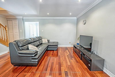 40 Pepperell Cres, Markham - Milliken Mills West image-0-4