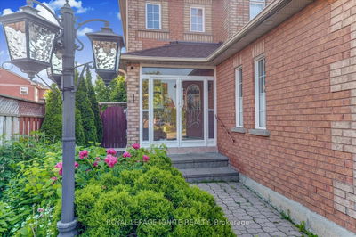 69 Sandham Cres, Markham - Middlefield image-0-2