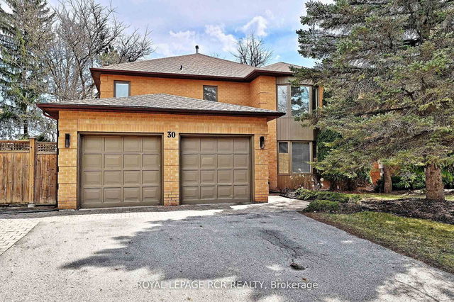 30 Owls Foot Crescent