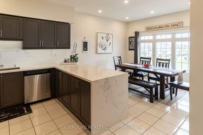127 Taucar Gate, Bradford West Gwillimbury - Bradford image-0-2