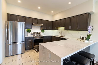 127 Taucar Gate, Bradford West Gwillimbury - Bradford image-0-3