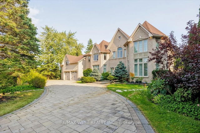 2 Waterford Lane
