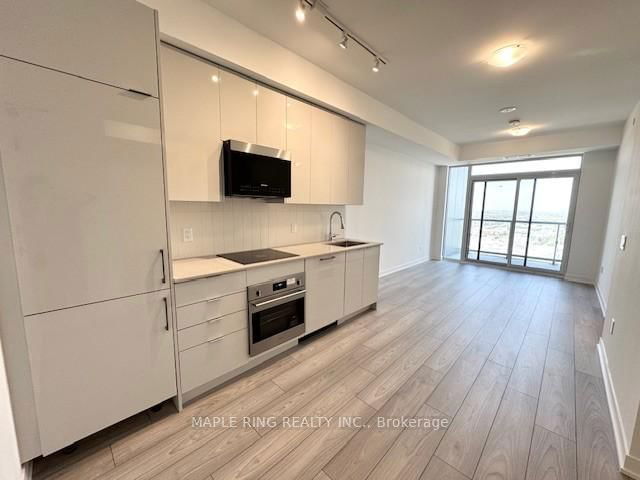2408 - 474 Caldari Road
