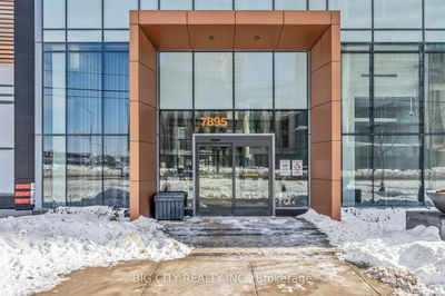 Unit 3211 — 7895 Jane St, Vaughan - Concord image-0-2