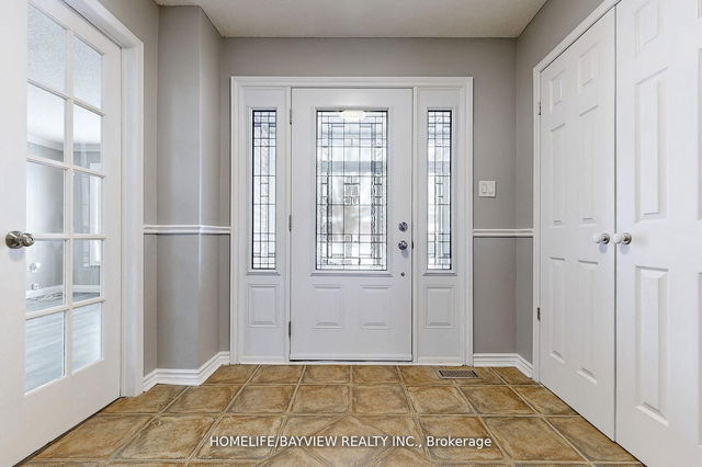 883 Leslie Valley Drive