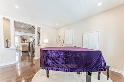 161 Hazelton Ave, Markham - Victoria Manor-Jennings Gate image-0-4