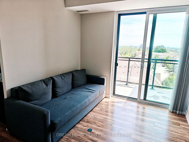 510 - 11611 Yonge Street
