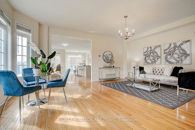 61 Warbler Ave, Vaughan - Patterson image-0-2