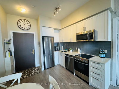 Unit 916W — 268 Buchanan Dr, Markham - Unionville image-0-2