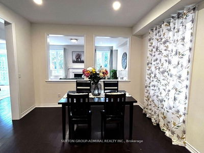 81 Livante Crt, Markham - Victoria Square image-0-4