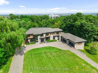 8 Cachet Pkwy, Markham - Devil's Elbow