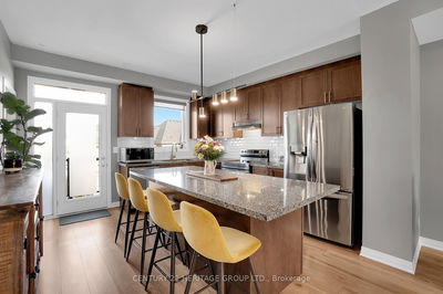 2 Hughes Lane, New Tecumseth - Tottenham image-0-4