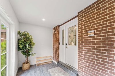 30 Fraser St, Markham - Aileen-Willowbrook image-0-4