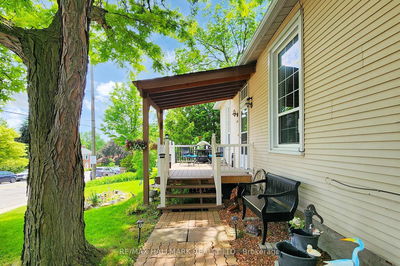 178 Barrie St, Bradford West Gwillimbury - Bradford image-0-2