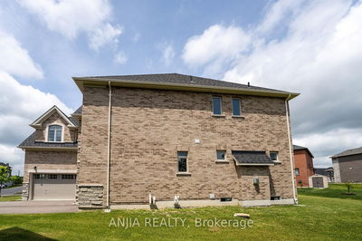 21 Joiner Circ, Whitchurch-Stouffville - Ballantrae image-0-3