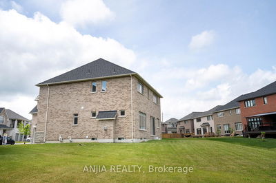 21 Joiner Circ, Whitchurch-Stouffville - Ballantrae image-0-4