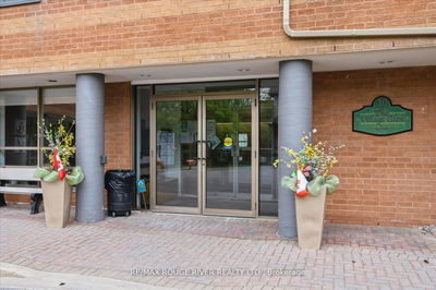 Unit 210 — 30 Wilson St, Markham - Old Markham Village image-0-4