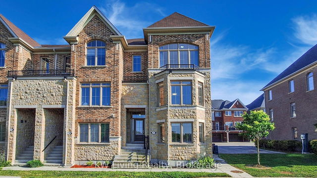 37 Rougeview Park Crescent