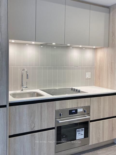 Condo for sale at 210-8 Beverley Glen Boulevard, Vaughan, Beverley Glen, L4J 0L5 - MLS: N12230820