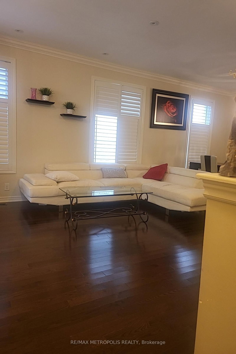 10 Harvest Hills Blvd, East Gwillimbury, L9N 0A5 | Image 3