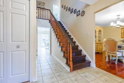 440 Warren Rd, King - King City image-0-4