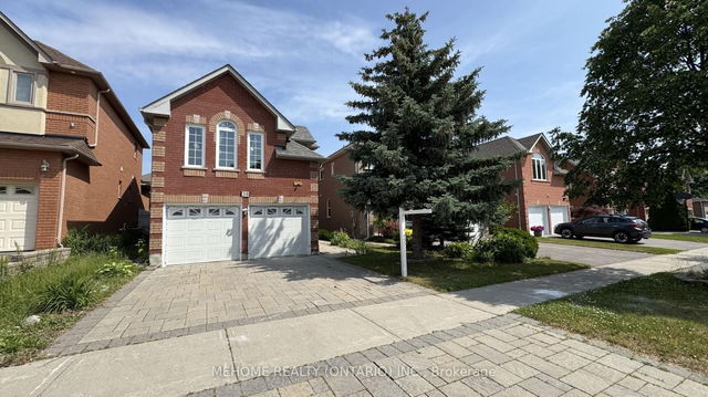 38 Desert View Crescent