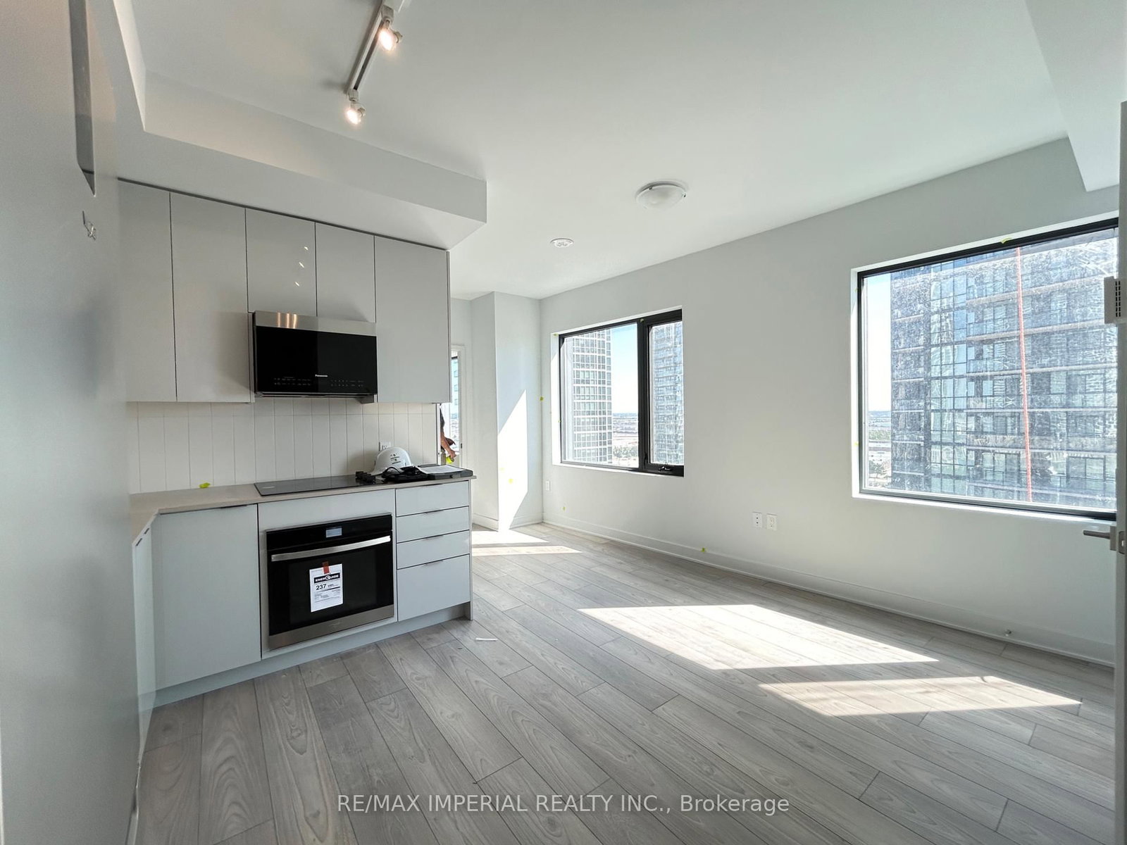 2920 Highway 7 Road, Unit 1106 - Photo 5