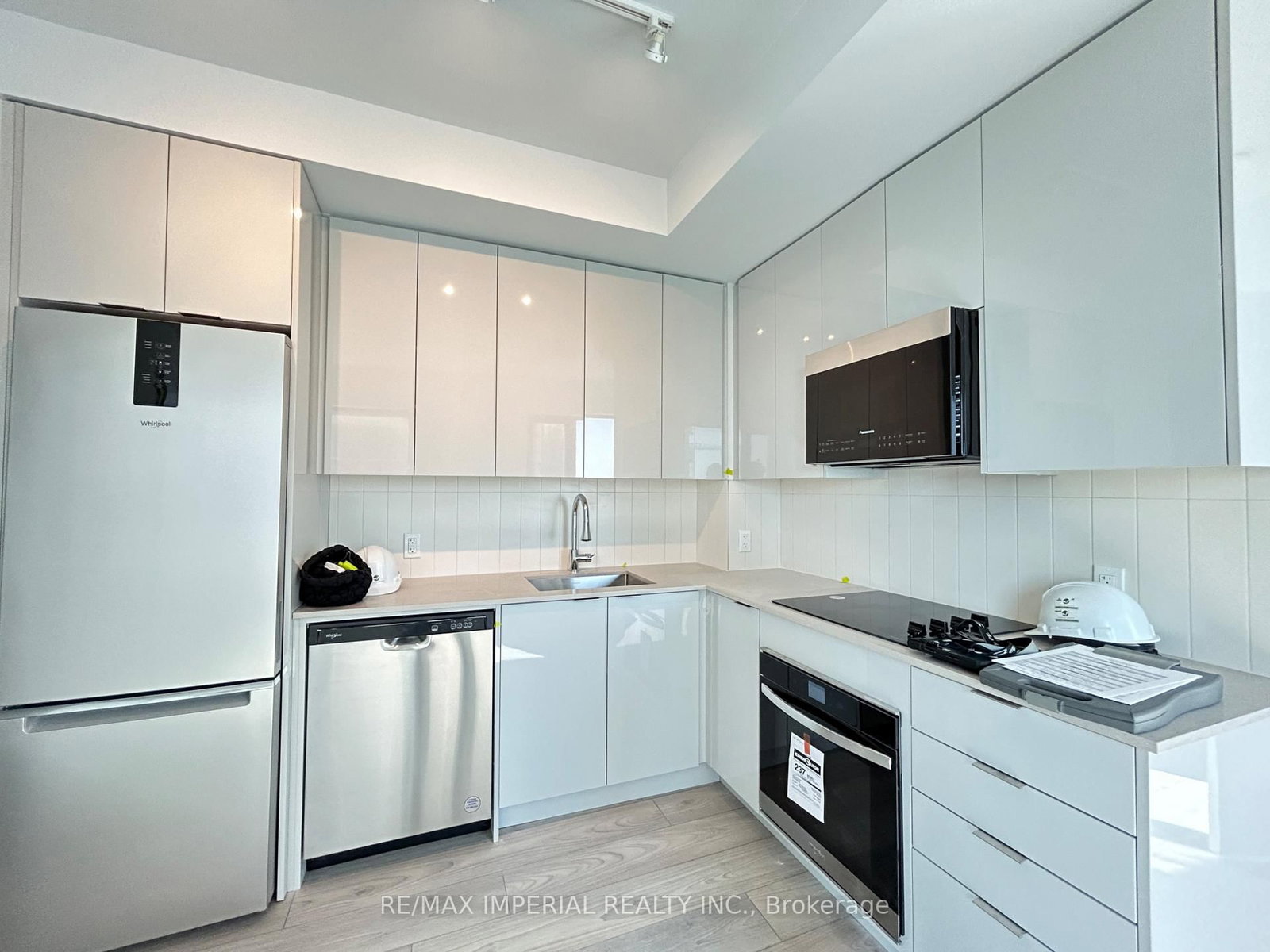 2920 Highway 7 Road, Unit 1106 - Photo 9