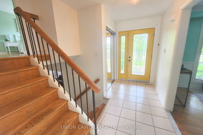 124 Booth Dr, Whitchurch-Stouffville - Stouffville image-0-2