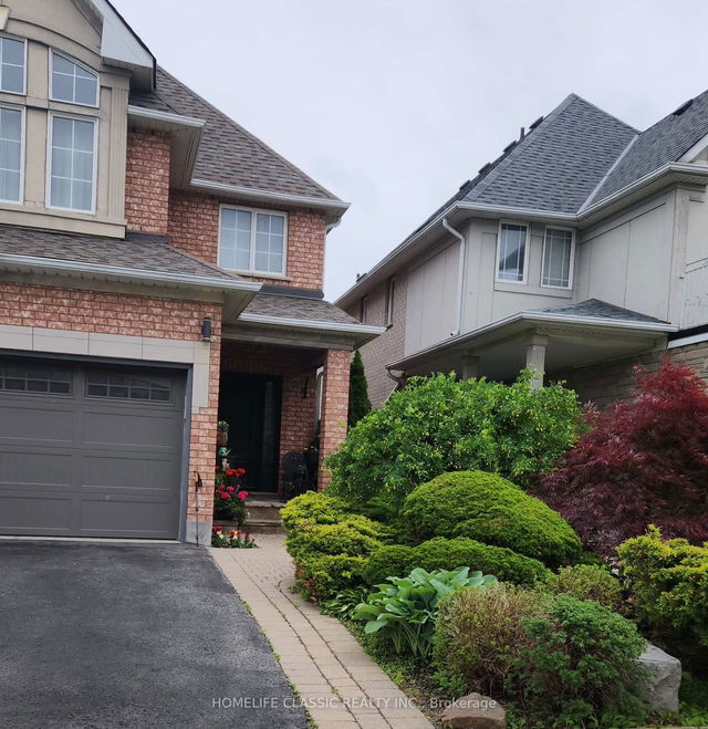 27 Catalina Crescent