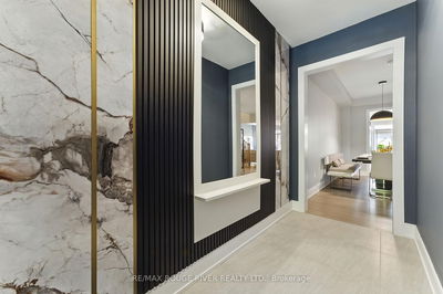 7 Caviglia Lane, Markham - Box Grove image-0-2