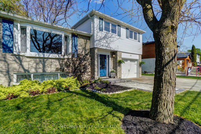29 Third Avenue N