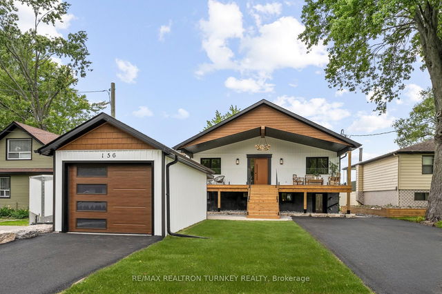 156 Holmes Point Road