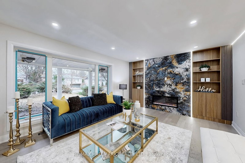 40 Squire Baker's Lane, Markham, L3P 3G9 | Image 3