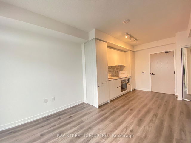 4910 - 225 Commerce Street