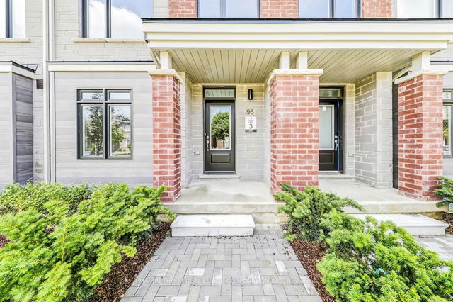 95 Rustle Woods Avenue