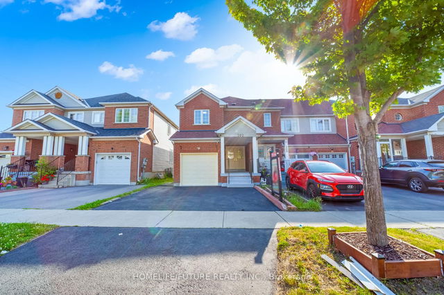 102 Billingsley Crescent