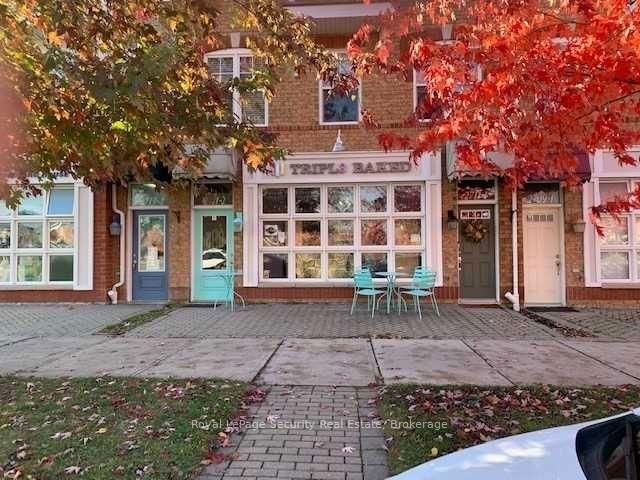 1 - 2711 Bur Oak Road