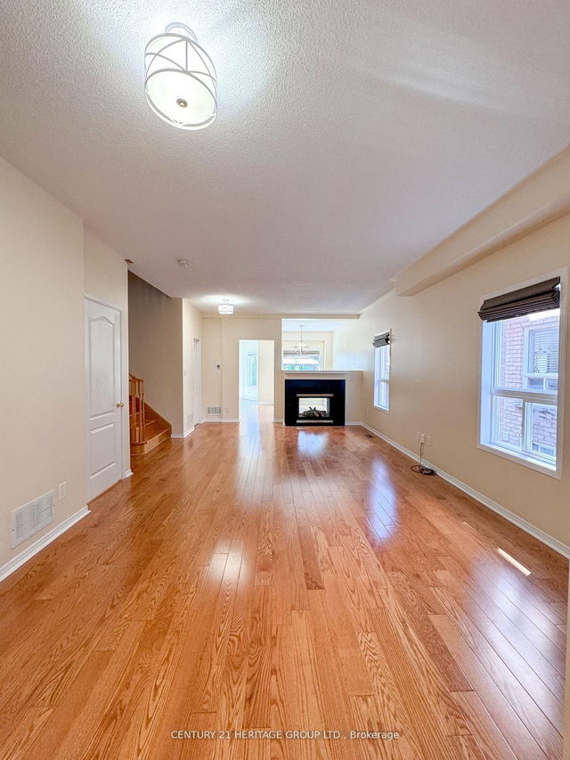 Main & 2nd Flr - 59 Old Colony Road