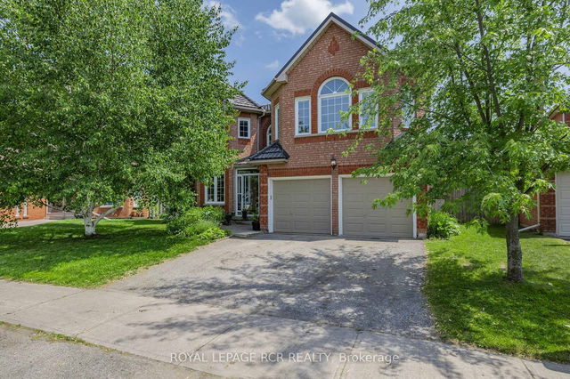 11 Litner Crescent