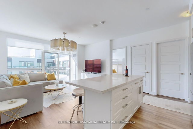 C420 - 301 Sea Ray Avenue
