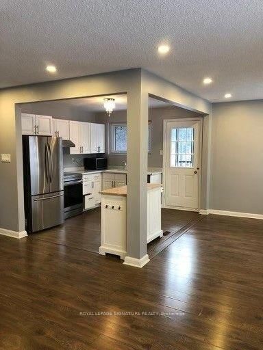 Main - 23 Algonquin Crescent