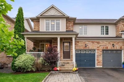 131 Mynden Way, Newmarket - Woodland Hill