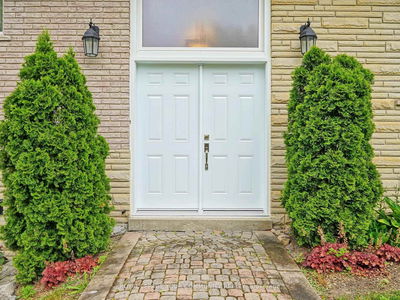 45 Squire Baker's Lane, Markham - Sherwood-Amberglen image-0-3