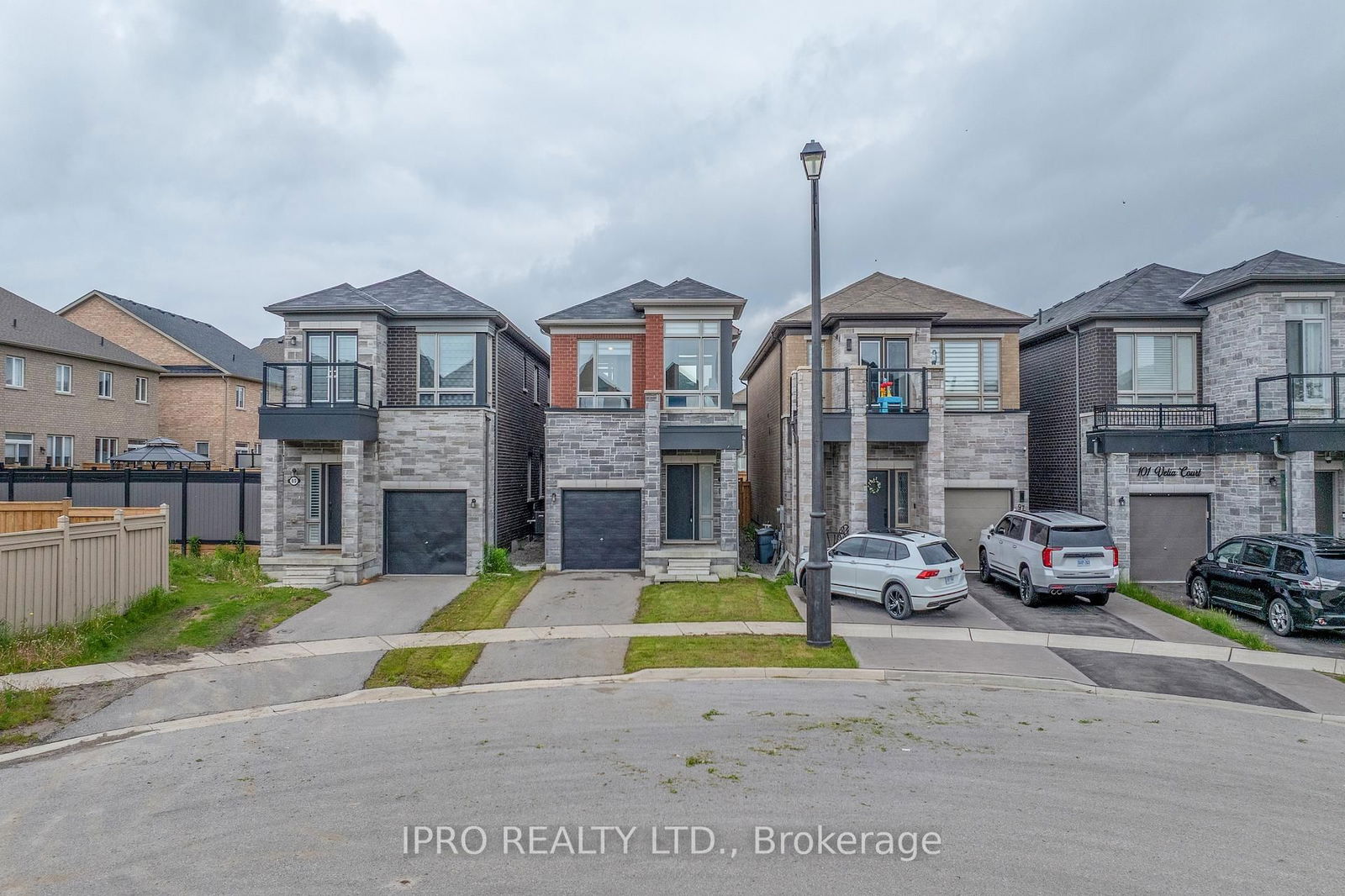 Detached House for sale at 93 Velia Court, Vaughan, Ontario, L4H 4S5 - Vellore Village - MLS: N12235805