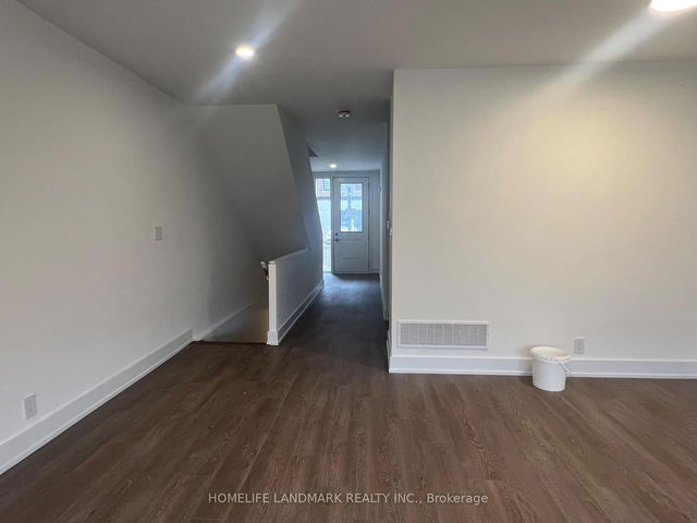 4 Chestnut Court