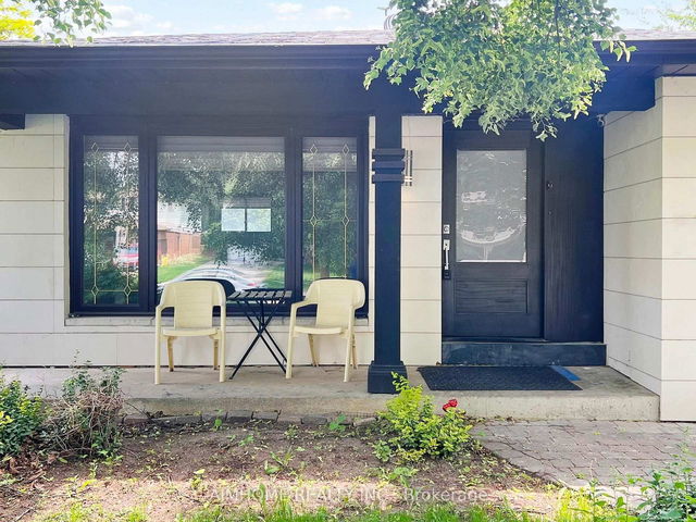 Main-1 - 51 Royal Orchard Boulevard