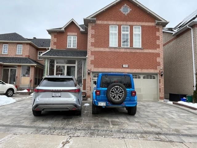 Bsmt - 394 HIGHGLEN Avenue